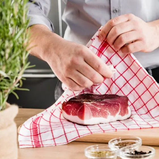Come conservare correttamente lo speck altoatesino
